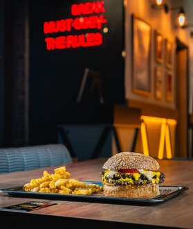 Honeymoon Burger görseli