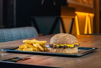 Cheeseburger görseli