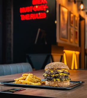 Gorillas XXL Burger görseli