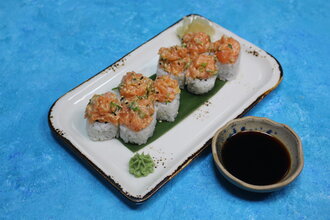 Sake Tartar Roll (8 Pcs) görseli