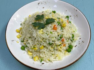 Sebzeli Yumurtalı Pilav görseli