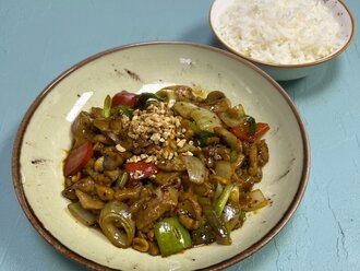 Kung Pao Usulü Tavuk görseli