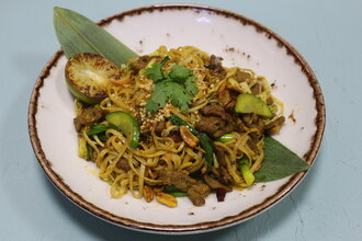Singapur Sokak Usulü Noodle görseli