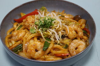 Kimchi Soslu Karidesli Udon görseli