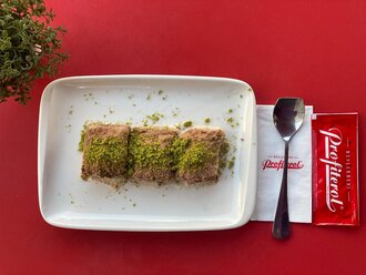 Soğuk Baklava 200 Gr (3 Adet) görseli