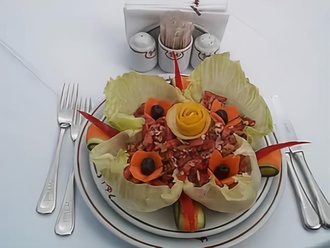 Söğüş Salata görseli