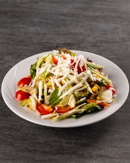 Beyaz Peynirli Mevsim Salata görseli