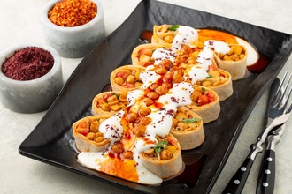 Nohutlu Yoğurtlu Vejeteryan Tantuni görseli