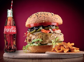 Chicken BBQ Burger Menü görseli