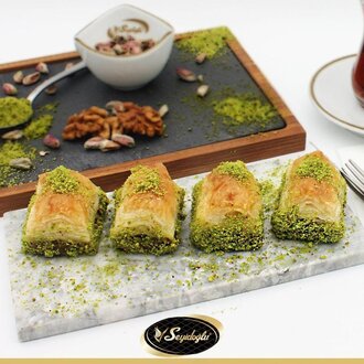 Fıstıklı Kuru Baklava (Dilim) görseli