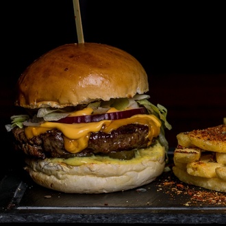 Kuzu Cheeseburger görseli