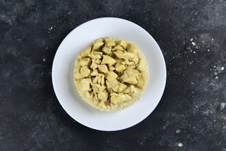 Köri Soslu Tavuklu Pilav (Porsiyon) görseli