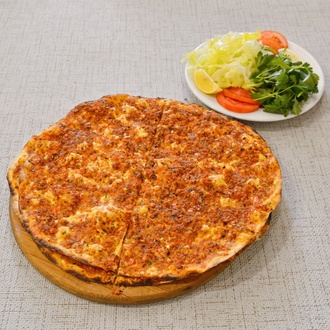 Lahmacun görseli