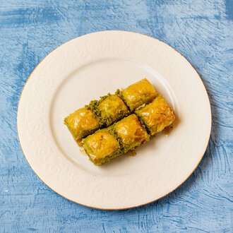 Antep Özel Fıstıklı Baklava (6 Dilim) görseli