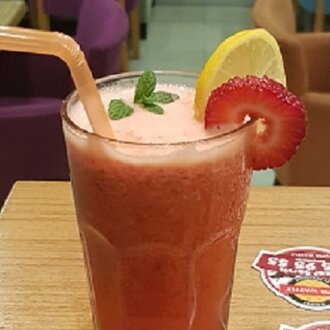 Çilekli Limonata görseli