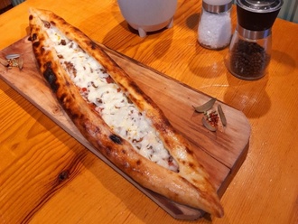 Kıymalı Kaşarlı Pide (Açık) görseli