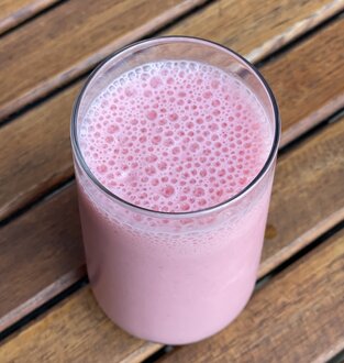 Çilekli Smoothie görseli