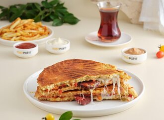Sucuklu Civa Tost görseli