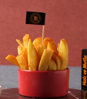 Baharatlı Patates Kızartması görseli