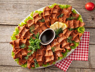Garnitürlü Çiğ Köfte (500 G) görseli