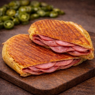 Salamlı Tost görseli