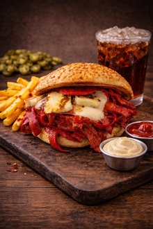 Hellim Peynirli Kumru Menü görseli