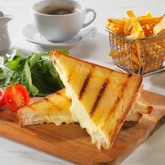 Kaşarlı Tost görseli