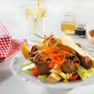 Falafel Salata görseli