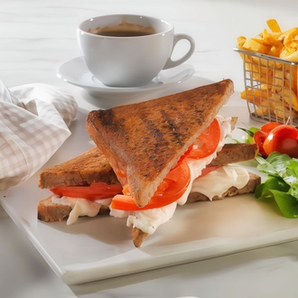 Kepekli Beyaz Peynirli Tost görseli