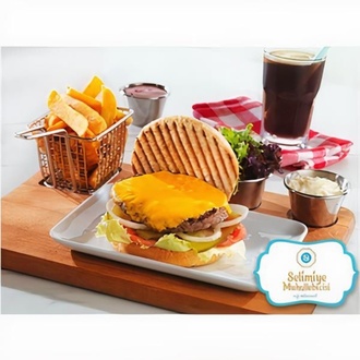 Cheeseburger görseli