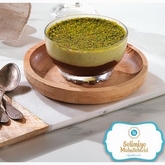 Fıstıklı Çikolatalı Muhallebi görseli