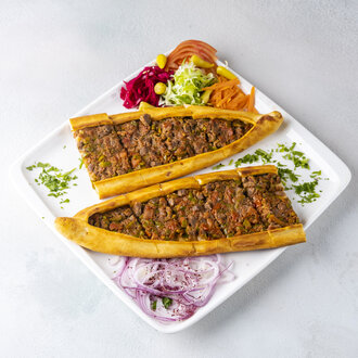 Kuşbaşılı Pide görseli