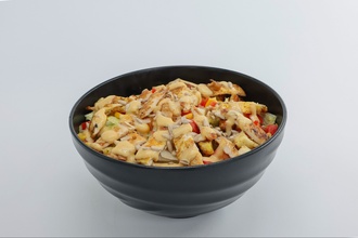 Izgara Tavuklu Salata görseli