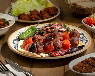 Domatesli Kebap görseli