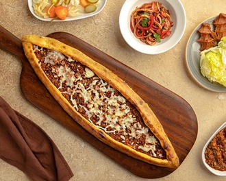 Kıymalı Kaşarlı Pide görseli