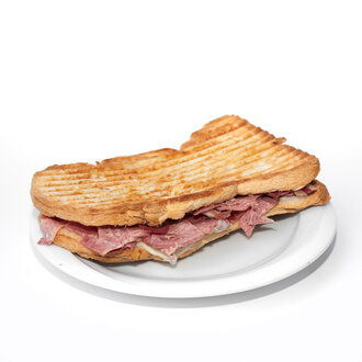 Ayvalık Ekmeğine Dilli Kaşarlı Tost görseli