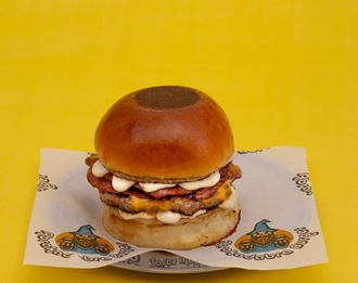 Magic Bacon Burger görseli