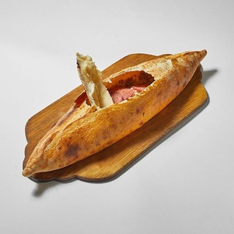 Sucuklu Kaşarlı Pide görseli