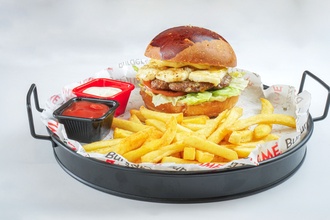 Hellim Burger görseli