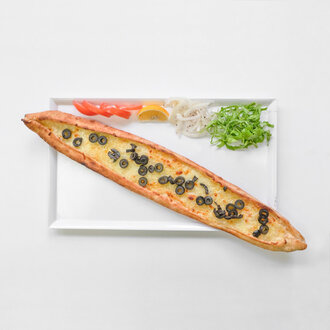 Zeytinli Kaşarlı Pide görseli