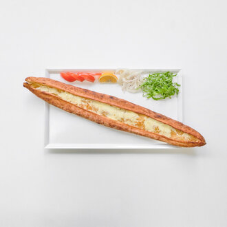 Patatesli Kaşarlı Pide görseli