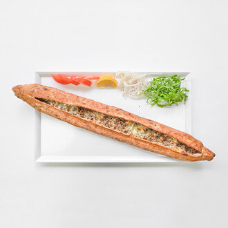 Kavurmalı Kaşarlı Pide görseli