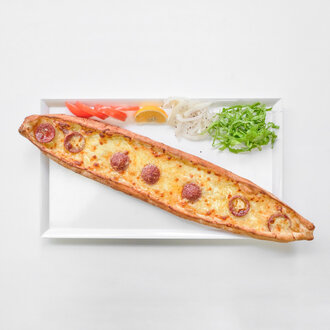 Sucuklu Kaşarlı Pide görseli