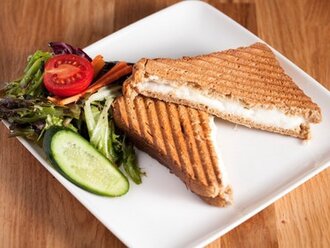 Akdeniz Tost görseli