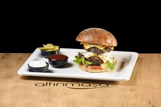 La Casa de Burger görseli