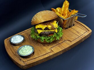 Double Cheeseburger görseli