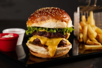 Double Et Burger görseli