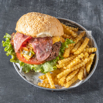 Bacon Hall Burger görseli