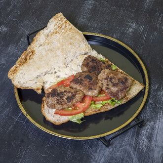 Ekmek Arası Izgara Köfte görseli