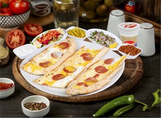 Kaşarlı Sucuklu Yumurtalı Pide Menü görseli